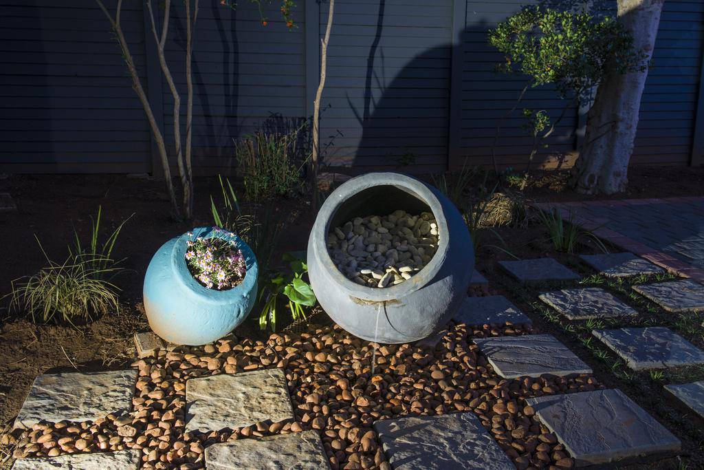 Touching Senses Garden Cottages Bloemfontein Extérieur photo