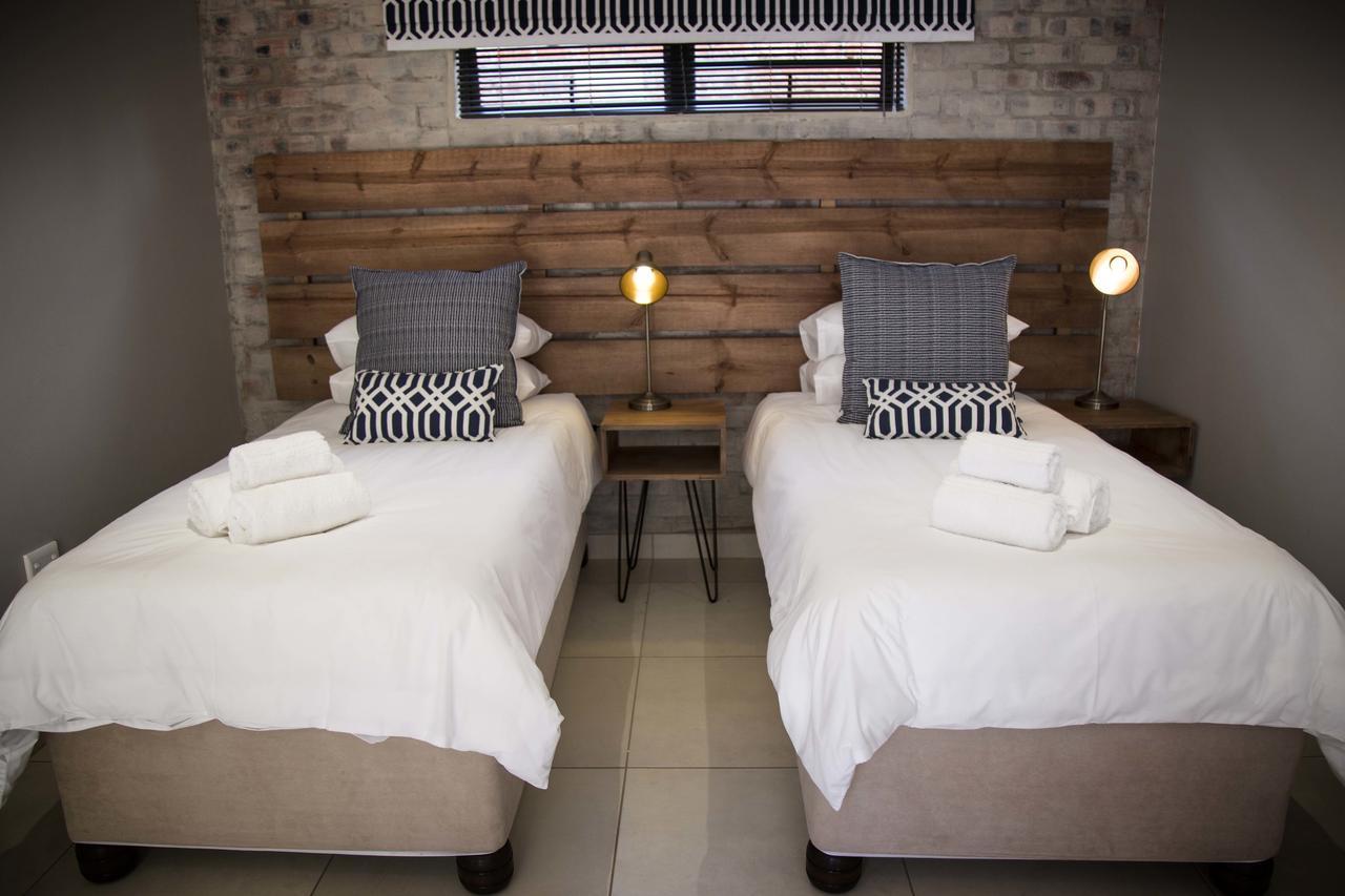 Touching Senses Garden Cottages Bloemfontein Extérieur photo