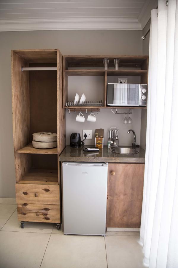 Touching Senses Garden Cottages Bloemfontein Extérieur photo