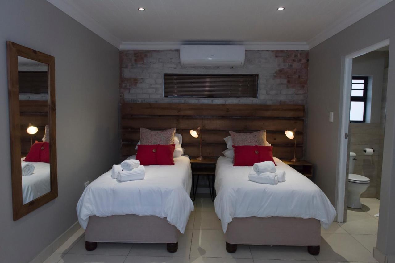 Touching Senses Garden Cottages Bloemfontein Extérieur photo